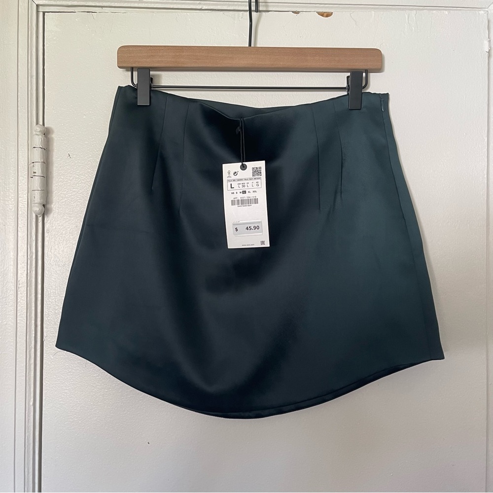 Zara Green Asymmetrical A-Line Mini Skirt
